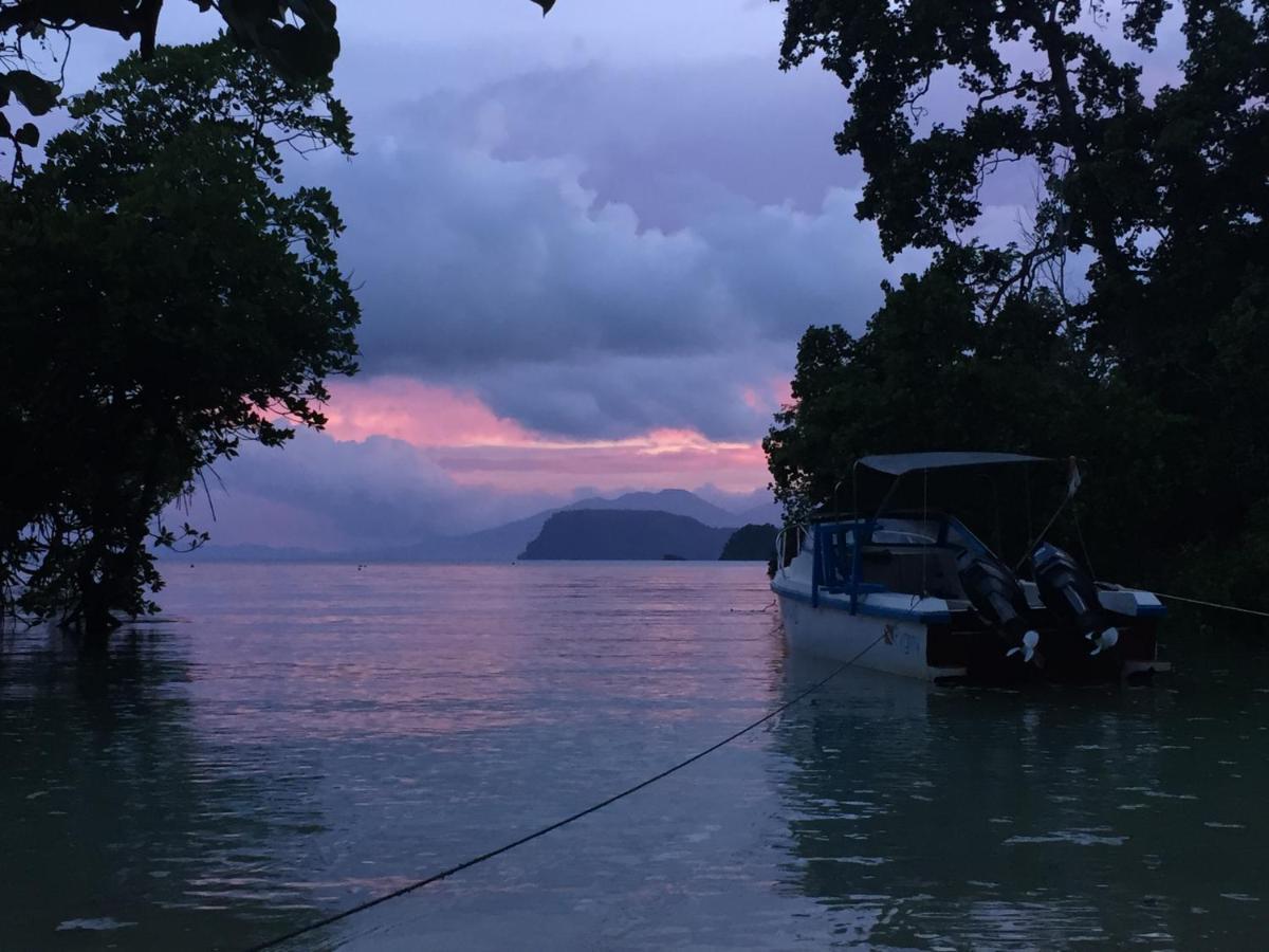 Nomad Divers Bangka Likupang Ngoại thất bức ảnh